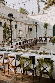 Black And White Dance Floor Rental Near Me This Sophisticated Black And White Wedding At Villa Vine Is Giving Us Old Hollywood Vibes Junebug Weddings White Wedding Black Napkins California Wedding