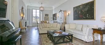 Per trovare i migliori annunci ed offerte immobiliari per entrare a conoscenza dei migliori appartamenti di lusso a firenze che sono nel mercato, cerca subito su www.immobiliarerobuschi.it. Esclusivo Appartamento In Vendita Sul Lungarno Di Firenze Lionard