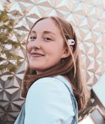 Toy Story: Emily's dilemma, so many toys so little time