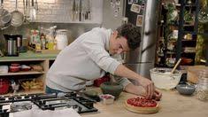 Loic Devoile Son Astuce Pour Reussir Une Creme Diplomate Dans Une Tarte Aux Framboises Video Rtl People