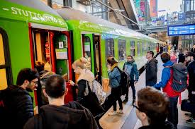 Der neue 'flixtrain' ist am freitag zum ersten mal von hamburg nach köln gefahren. Neuer Zug Zwischen Berlin Und Koln Flixtrain Halt Nun Auch In Dortmund Munsterland Westfalische Nachrichten