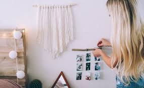 Give your drably and dreary dorm room a home like feel ant that too at low cost with our 11 diy dorm room projects. 25 Easy Diy Dorm Room Decor Ideas Society19