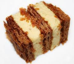 Degustation Decadente De Mille Feuilles Vanille Alimentation La Patisserie Des Reves Mille Feuilles