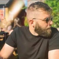 40+ "Samuel Davy" profiles