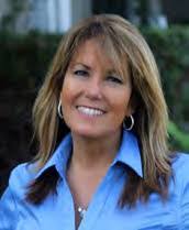 Stephanie Goodyear's Instagram, Twitter & Facebook