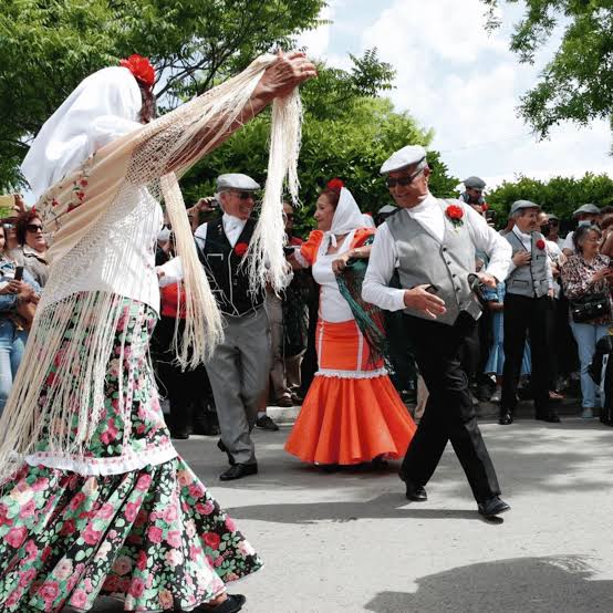 💃 San Isidro en Madrid: tradición, chulapos y el auténtico estilo castizo - Menkes