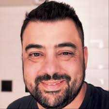 Very flattered to have been included in Ragtrader's Marketing 15