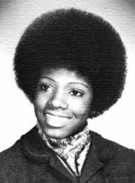 Shell Lee's Instagram, Twitter & Facebook