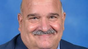 Kelly Patch's Instagram, Twitter & Facebook