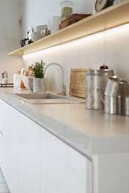 stripeled unterbau lichtleiste fur die kuche die fur kuche lichtleiste stripeled unterbau kitchen decor kitchen design kitchen interior