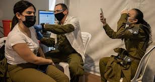 Όλος ο κόσμος έχει εναποθέσει τις ελπίδες του στο εμβόλιο κατά του κορονοϊού. Sxediazoyn Fakelwma Gia Osoys Den Emboliazontai Sto Israhl H Efhmerida Twn Syntaktwn