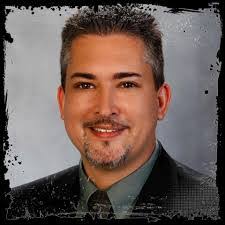 Eric Ahlers's Instagram, Twitter & Facebook