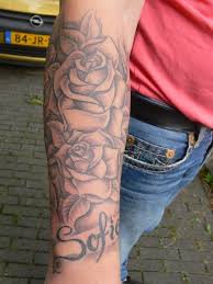 Black And White Creative Half Sleeve Tattoos For Men Tattoos Artsy Pinterest Tattoos For Men Sleeve And Flower Men Flower Tattoo Flower Tattoo Sleeve Men Tattoo Sleeve Designs