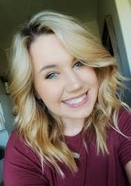 Lindsay Griffith-Stylist