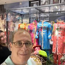 At home meal kits now available! Our first kit consist of our fresh  Paccheri a la vodka with baby meatballs & arugula salad with candied  pistachios, parm & our famous lemon honey