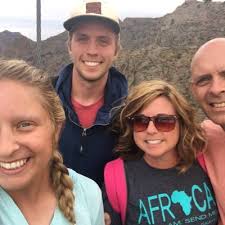 Kelli Brantley (@kbrantley04)