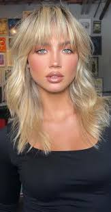 Who can do blonde hair with chunky highlights in Gilbert?