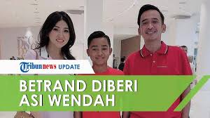 Susu kambing baik untuk ibu mengandung? Heboh Betrand Minum Asi Sarwendah Binaragawan As Sebut Asi Sebagai Suplemen Super Halaman All Serambi Indonesia