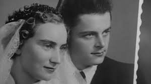 Ślady na śniegu (2014)