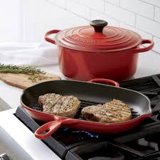Le Creuset Signature 5 5 Qt Round Cerise Red Dutch Oven With Lid Le Creuset Cookware Le Creuset Le Creuset Grill Pan
