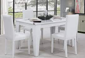Vivense yemek masası modelleri arasından zevkinize göre modern yemek masası, retro yemek masası, büyük ya da küçük yemek masası modellerini salon yemek masası, oturma odası yemek masası ve mutfak yemek masası için ideal 2 kişilik yemek masası, 4 kişilik yemek masası, 6 kişilik. Salon Acilir Beyaz Masa Takimi