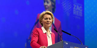 Le 15 septembre 2020, adrien quatennens était l'invité de sonia mabrouk sur europe1 pour une interview qui devait aborder. Coronavirus Ursula Von Der Leyen Invitee Exceptionnelle De Sonia Mabrouk