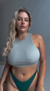 Paige Pilgrim (@paigepilgs) - Urlebird