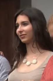 Lola Queen's Instagram, Twitter & Facebook