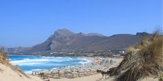 Φαλάσαρνα) is a greek harbour town at the west end of crete that flourished during the hellenistic period. Nearh Kopela Kathggeile Apopeira Biasmoy Ths Sta Falasarna Flashnews Gr