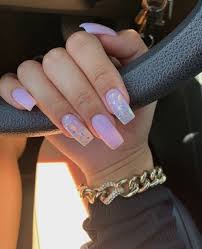 A nail biter swaps her short nails for acrylic nails to find out what it's actually like having nails like kylie jenner's irl. Finessed Nails