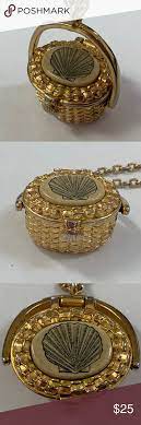 Paquette Nantucket Basket Pendant Necklace Womens Jewelry Necklace Pendant Necklace Pendant