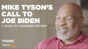 Frederick Britton is serving 10 years behind bars for a non-violent 🍃  offense. He should be home with his loved ones preparing to ring in a new  year. Join us in calling