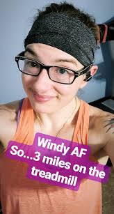 Surviving cold and windy day at Universal Orlando