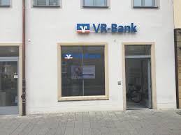 Ihre bank vor ort hilft ihnen gerne weiter. Vr Bank Erlangen Hochstadt Herzogenaurach Eg Sb Filiale Am Bahnhofsplatz Banken In Erlangen Adresse Offnungszeiten Bewertungen Tel 09131781 Infobel