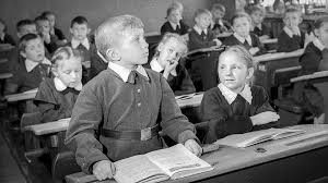 Here S Why Education In The Ussr Was Among The Best In The World Photos Russia Beyond World Photo Education Virtual Memory