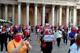 Milano scende in piazza per il ddl zan. Grande Manifestazione Delle Sentinelle Contro Il Ddl Zan Ma I Sentinelli Amici Di Sala Disturbano La Dimostrazione Milano Post