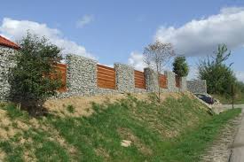 Gabionenzaun Ideen 25 Varianten Aus Stein Holz Und Glas Gabionenzaun Garten Landschaftsbau Garten