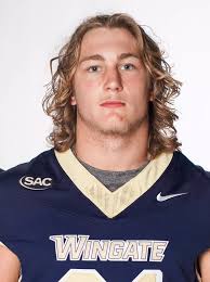 Mason Avery's Instagram, Twitter & Facebook