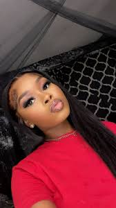 hi i'm T , i'm 4'11 .. my birthday is Monday hbu ?🥰♑️ insta: ttooyyrrii