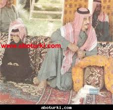 رب أسرة كبير في السن ويعاني من أمراض مزمنة ، يعول 7 من أبنائه يعاني واياهم الفاقة وضعف الحال 6 أفراد منطقة الرياض ØµÙˆØ± Ù†Ø§Ø¯Ø±Ù‡ Ù„Ù„Ø§Ù…ÙŠØ± Ø¹Ø¨Ø¯Ø§Ù„Ø¹Ø²ÙŠØ² Ø¨Ù† ÙÙ‡Ø¯ Ù…Ø¹ ÙˆØ§Ù„Ø¯Ù‡ Ø±Ø­Ù…Ø© Ø§Ù„Ù„Ù‡ ØªØ¹Ø§Ù„Ù‰ Ù…Ù† ØªØ¬Ù…ÙŠØ¹ÙŠ Ø¹Ø§Ù„Ù… Ø­ÙˆØ§Ø¡