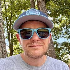 Cameron Bascom's Instagram, Twitter & Facebook