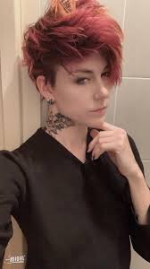 BONJOUR!!! I made it! It took me some role to convince myself to join here  because I didn't know what to post! BUT I think I figured it out! I will use