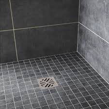 Adapte A La Douche Oui Sol Et Mur Baignoire Leroy Merlin Salle De Bain Douche Sur Mesure