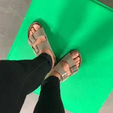 Aline abboud (born 23 january 1988) is a german journalist, television presenter and editor at zdf. Aline Abboud S Feet Wikifeet