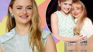 Joey King supports friend Sabrina Carpenter as she calls her new single  Please Please Please addicting | Daily Mail Online