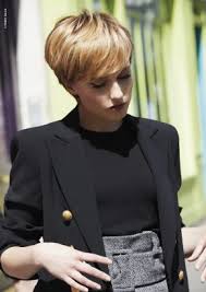 Du très court, du naturel et de la frange… Cheveux Les Coupes Tendances De L Automne Hiver 2018 2019