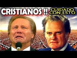 Alfonso Avelar's Instagram, Twitter & Facebook