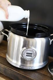 Salted Caramel White Hot Cocoa For A Movie Night In Multi Cooker Recipes Multicooker Salted Caramel