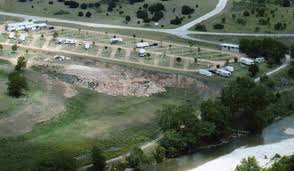 Lazy l&l campground has 3/4 mile of beautiful shaded riverfront camping for tent camping and rv sites. Guadalupe River Rv Park Campgrounds Trails