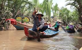 Tại mỗi điểm tiêm chủng đều có thành lập 2 tổ cấp cứu thường trực suốt thời gian triển khai tiêm vaccine; Tiá»n Giang To Support Tourism Businesses Hit By Covid 19 Economy Vietnam News Politics Business Economy Society Life Sports Vietnam News